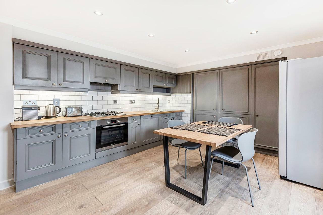 Stylish 2 Bedroom Flat In Knightsbridge Appartement Londen