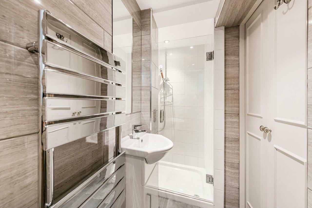 Stylish 2 Bedroom Flat In Knightsbridge * Londen