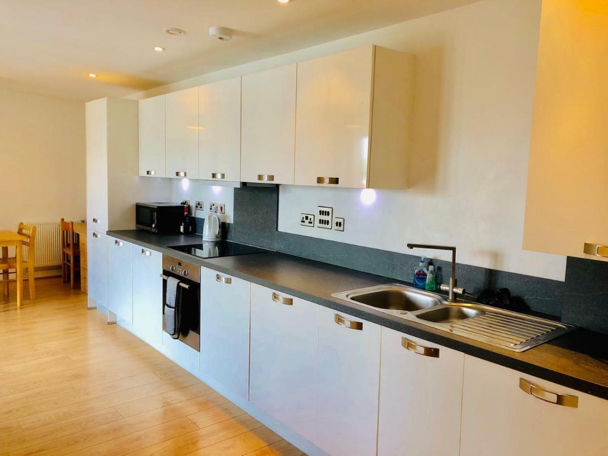 Nine Elms Reach Apartment