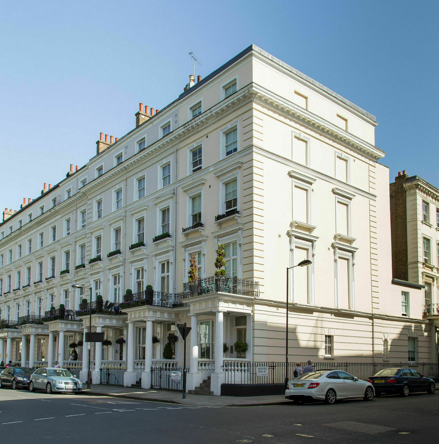 Apartment Concept Serviced By Concept London