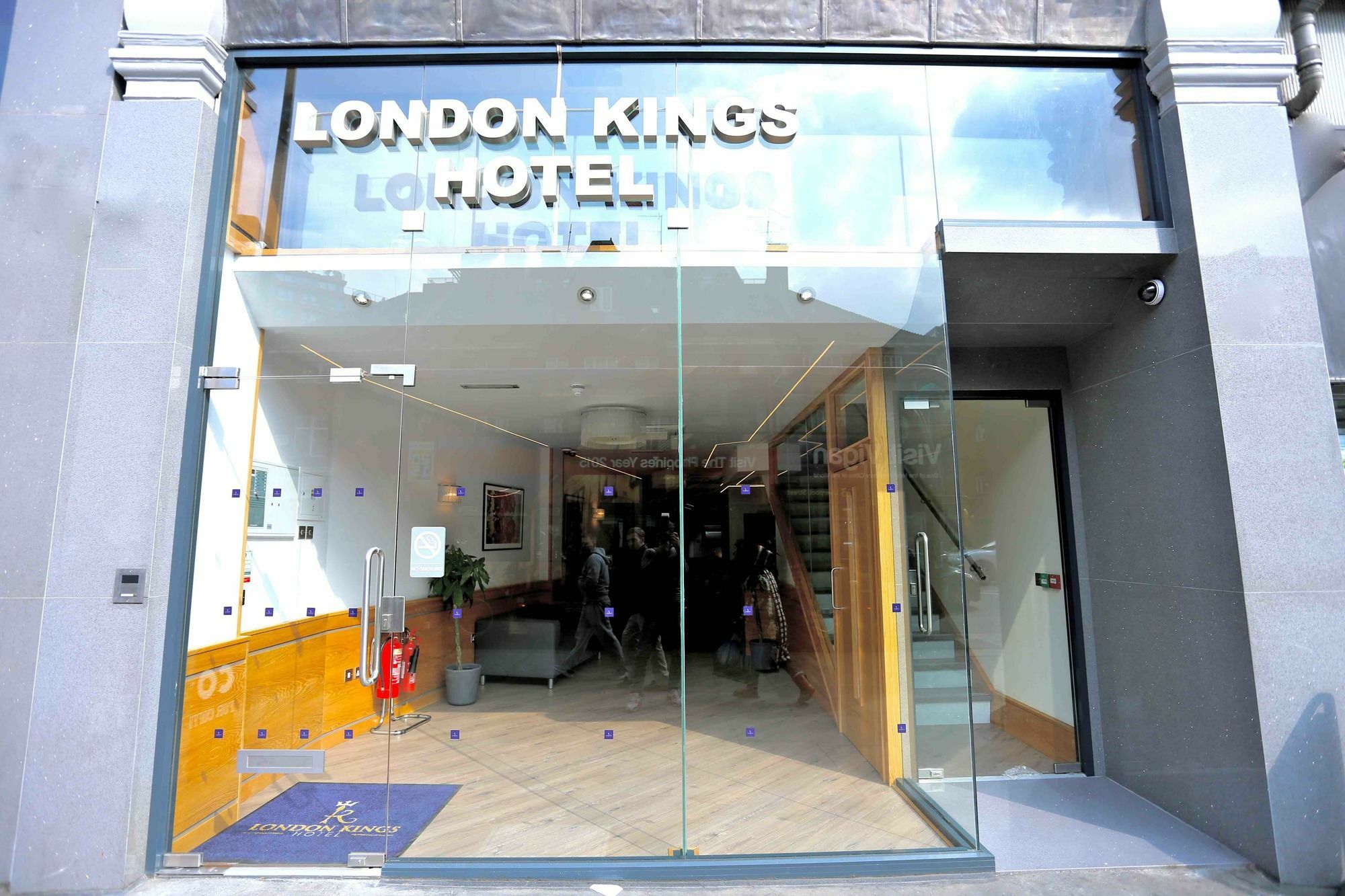 Kings 3* London