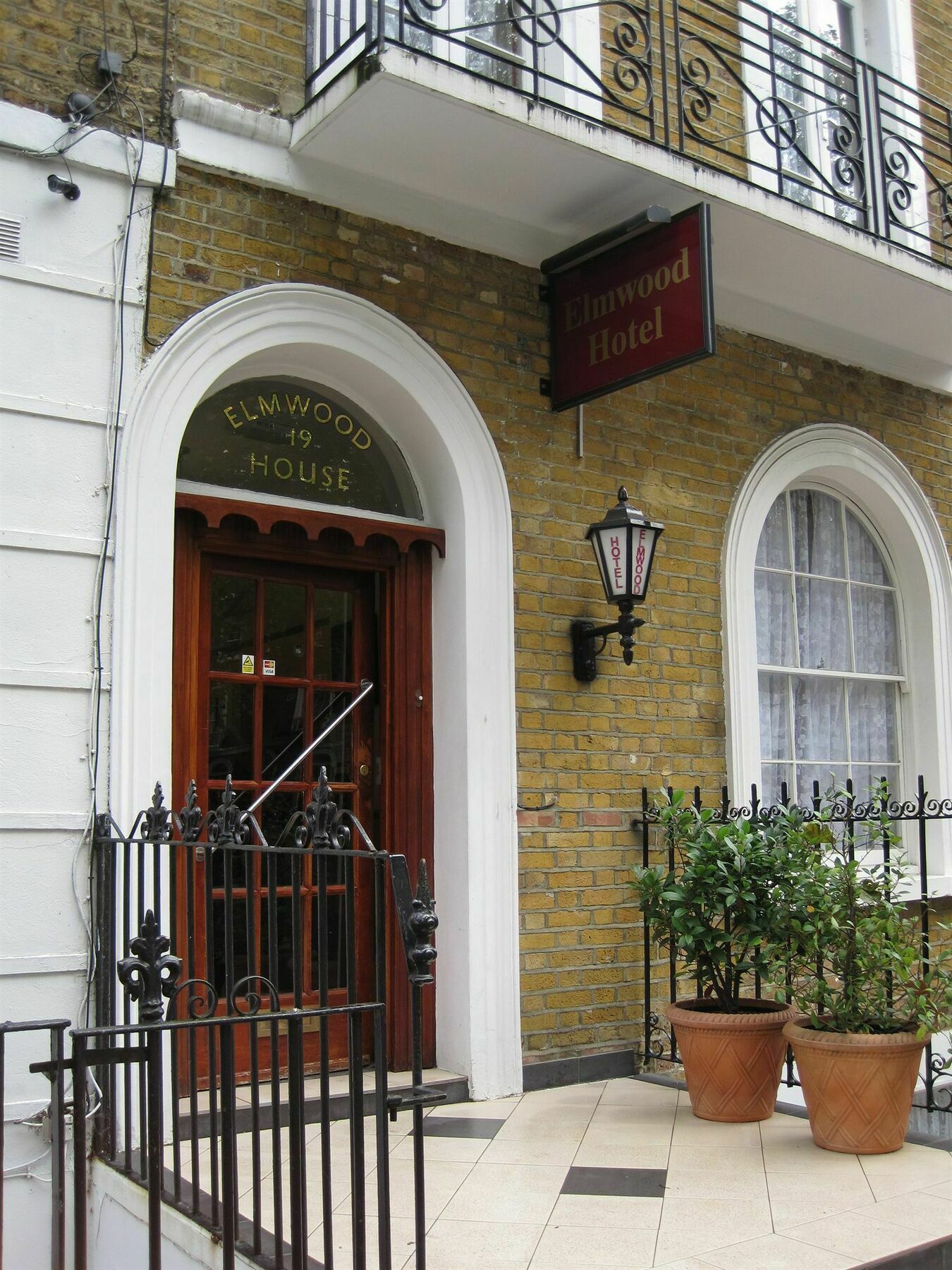 Elmwood 2* London