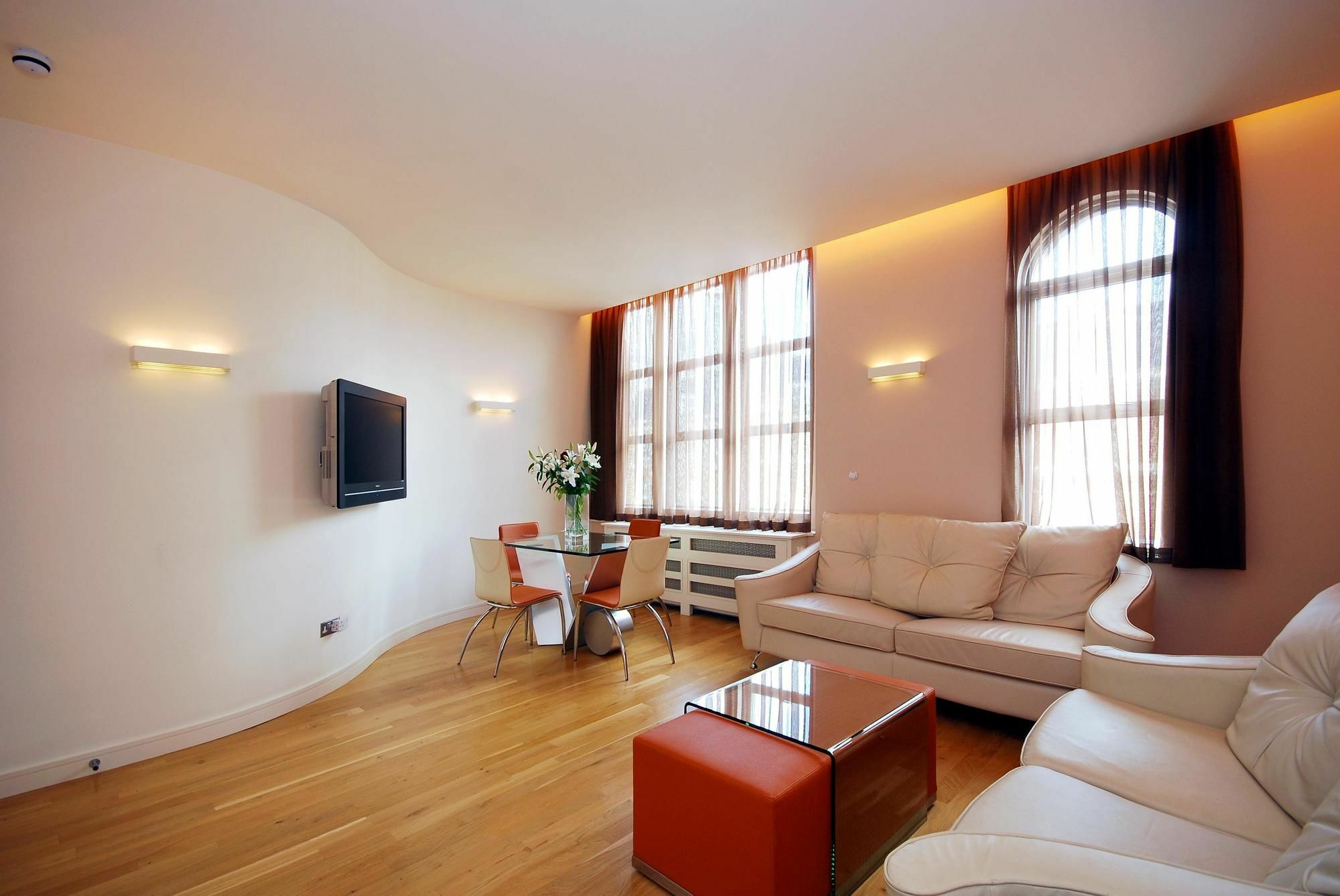 The Harrington - Gloucester Road - 1 Harrington Gardens * London