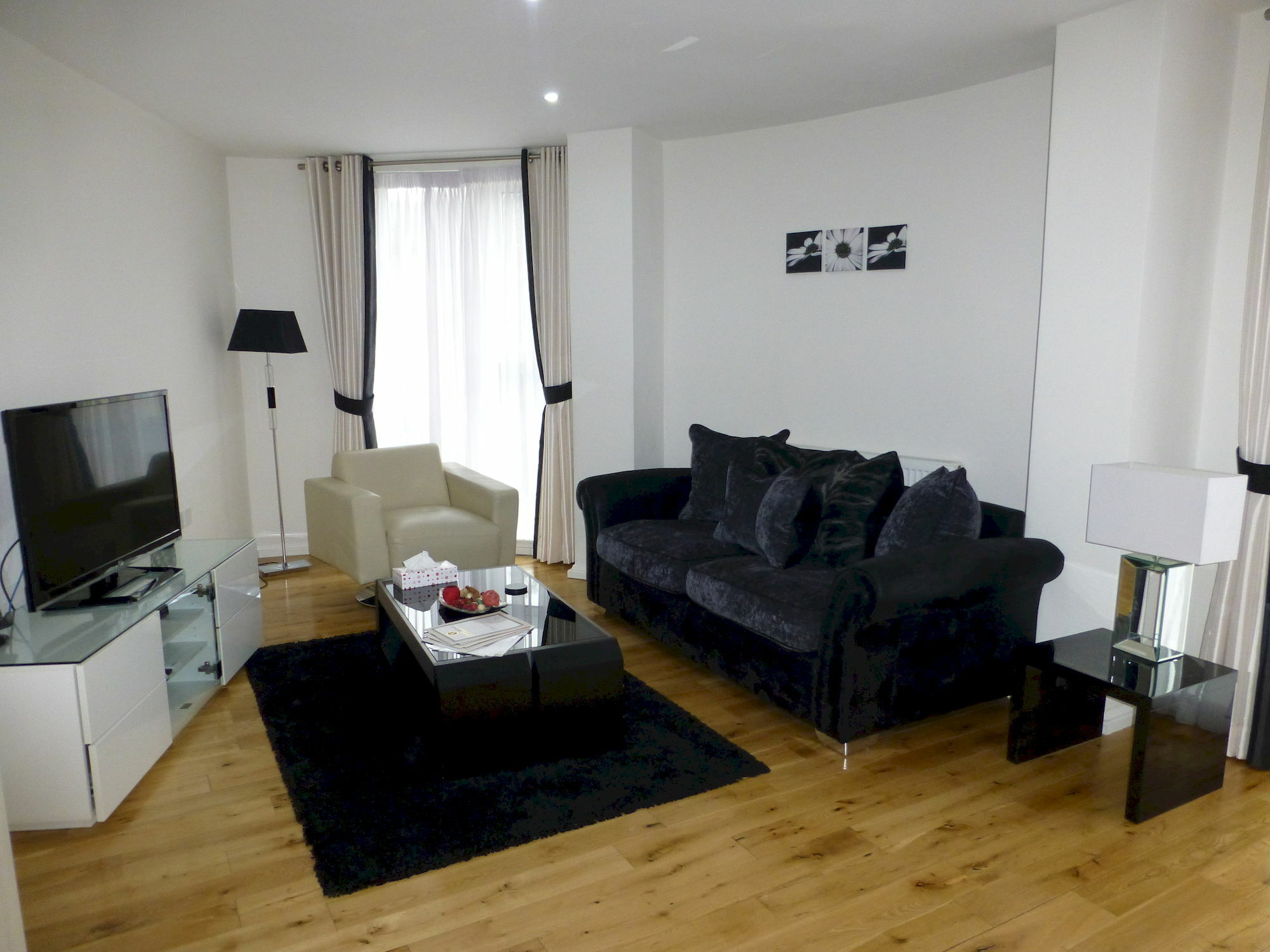 Lr - Battersea Park Apartment London