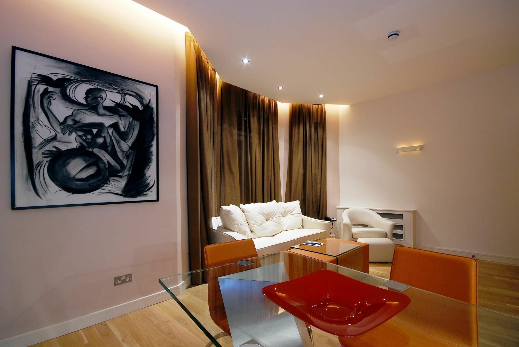The Harrington - Gloucester Road - 1 Harrington Gardens * London