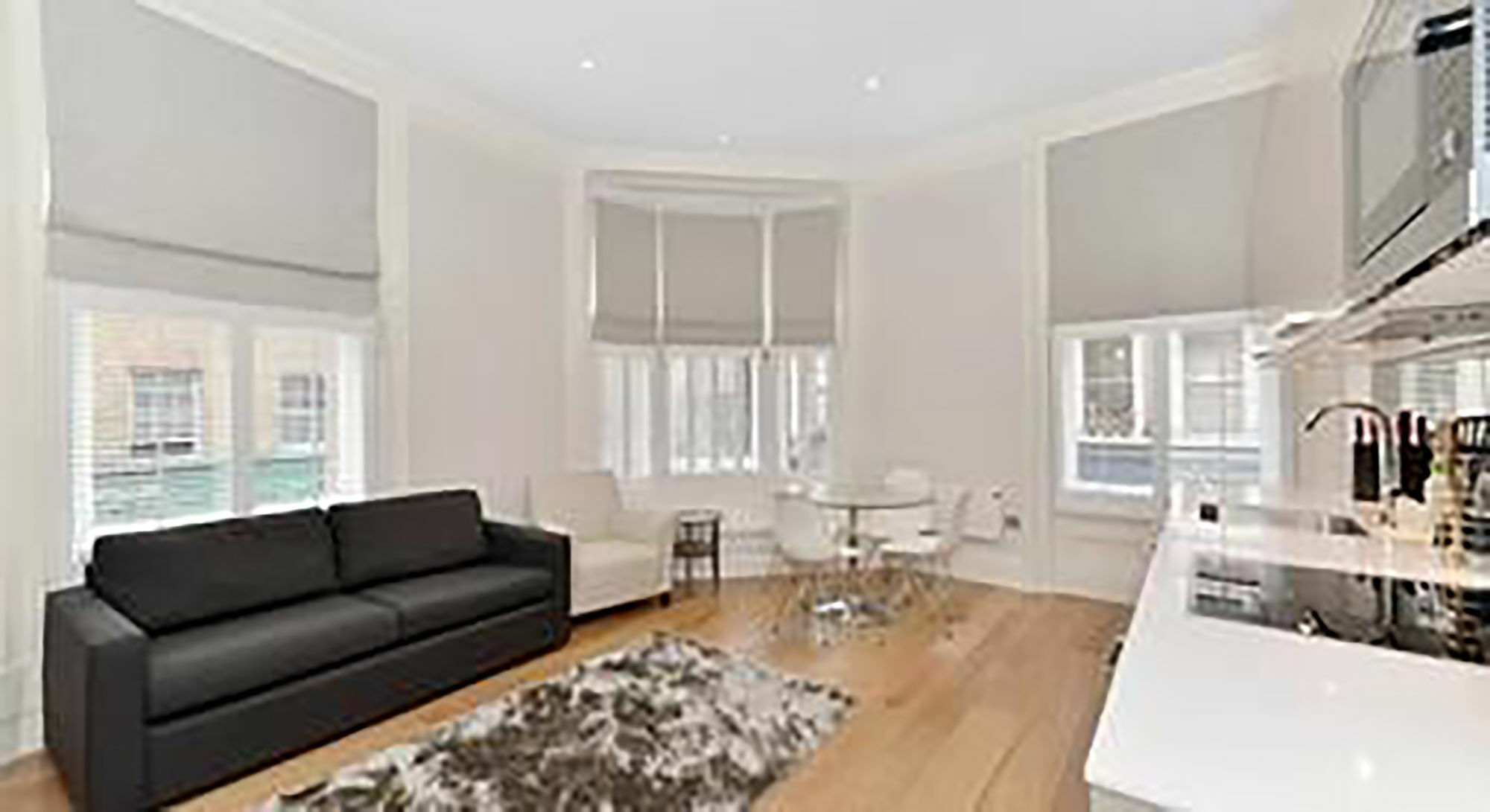 The Soho Mandeville Apartment