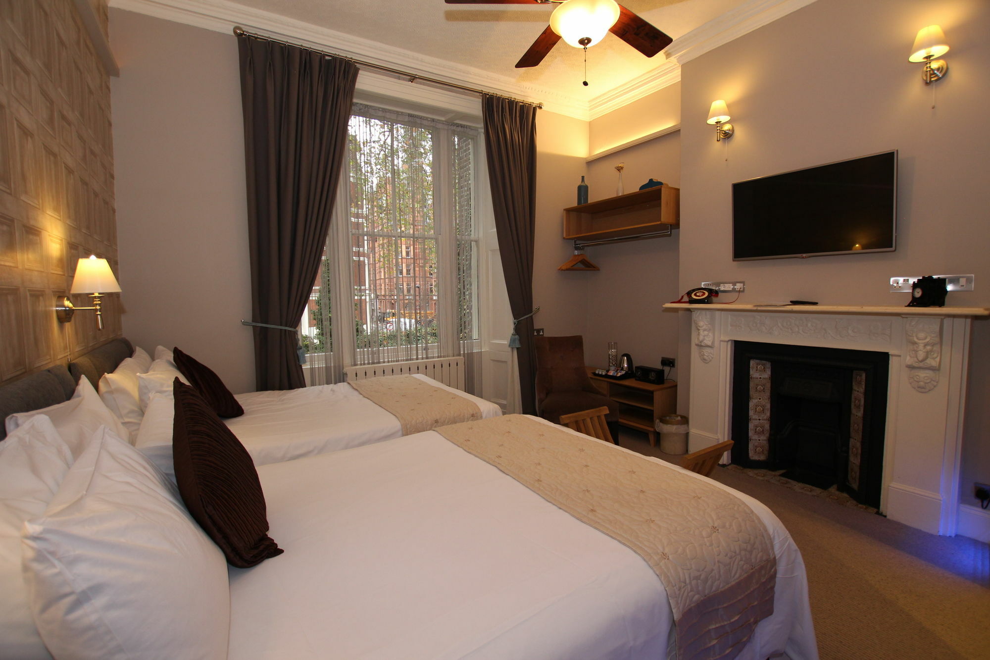 Arosfa By Compass Hospitality 3* London