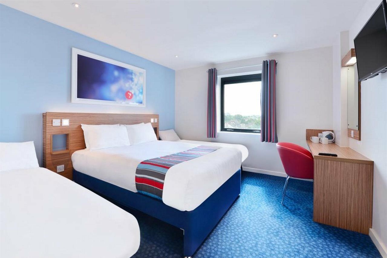 Travelodge Vauxhall Hotel 3*
