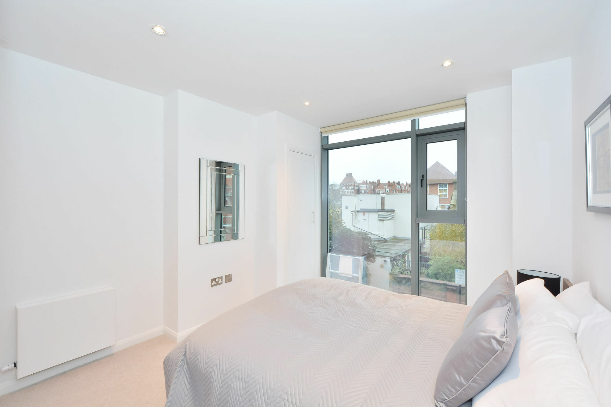 Apartment The Kensington Residencies *