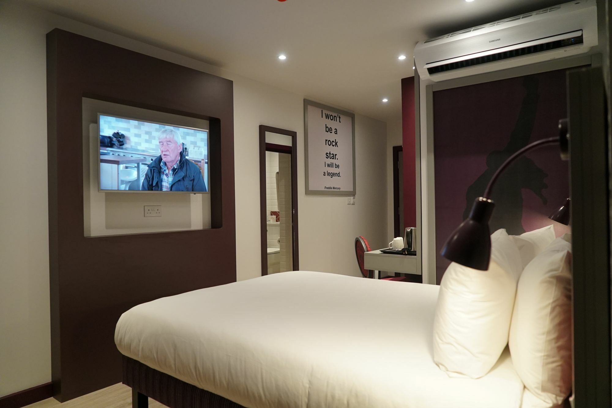 Hotel Western Wembley 4*