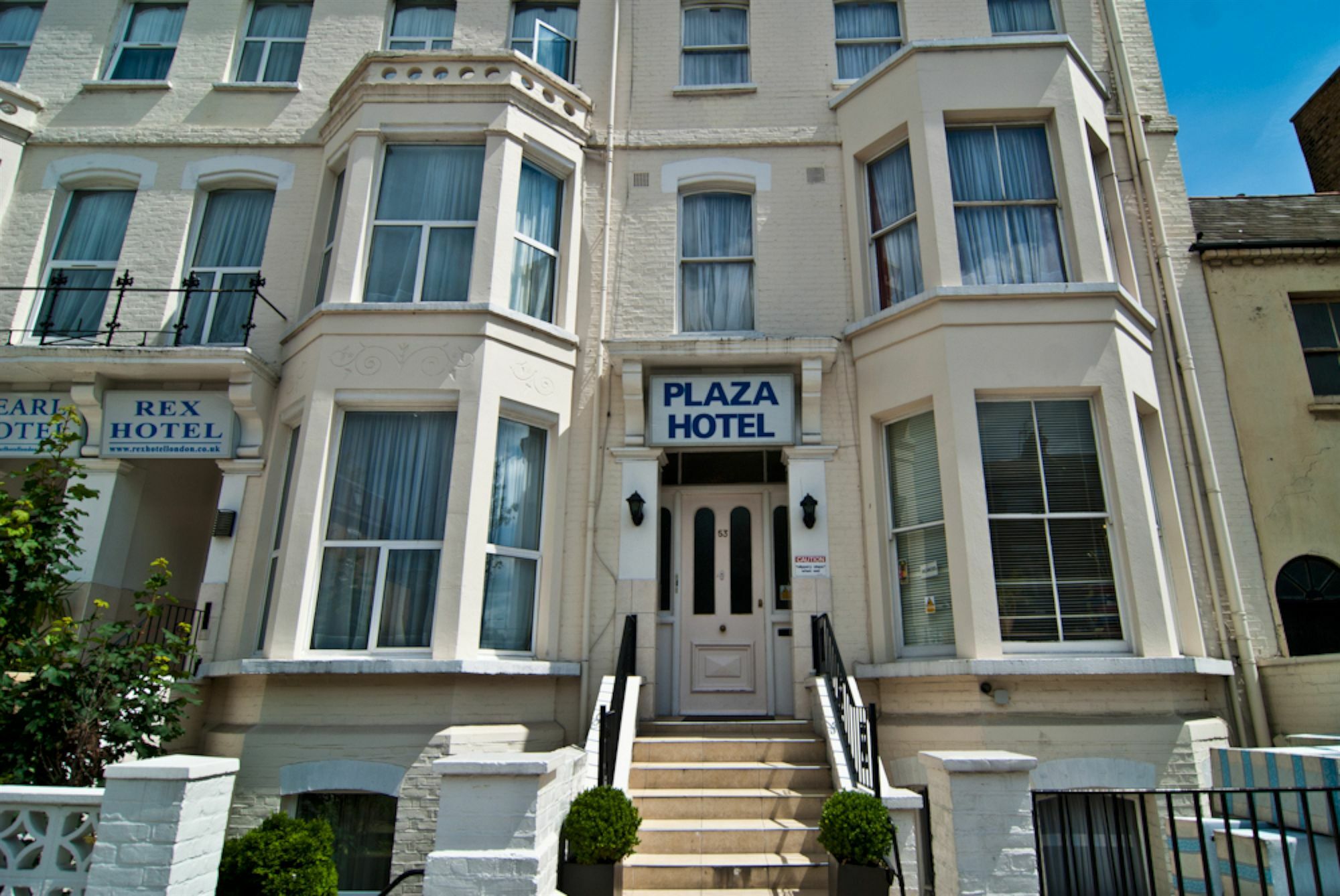 Hotell Plaza 2*