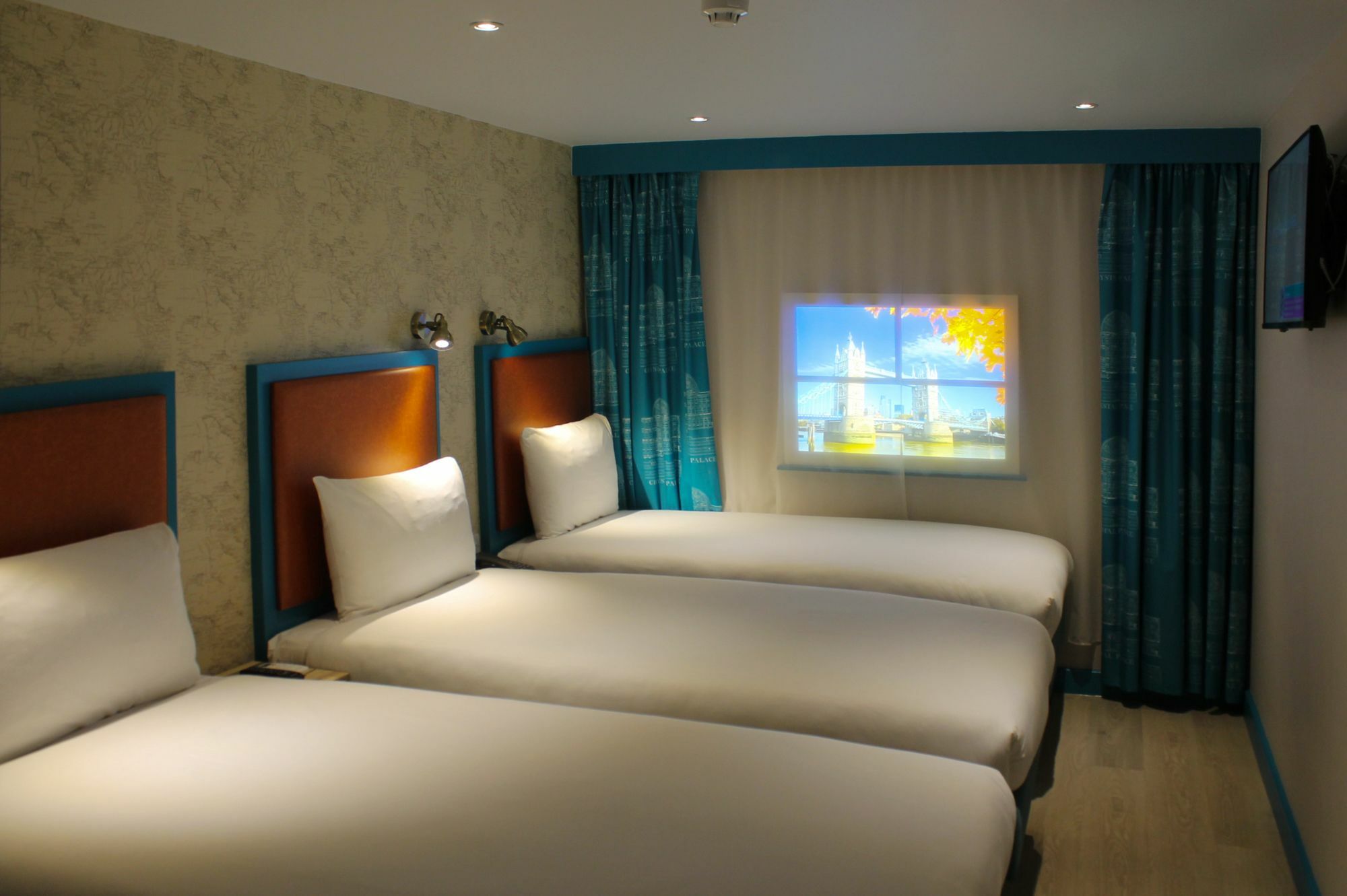 Western Queens Crystal Palace Hotel Londen