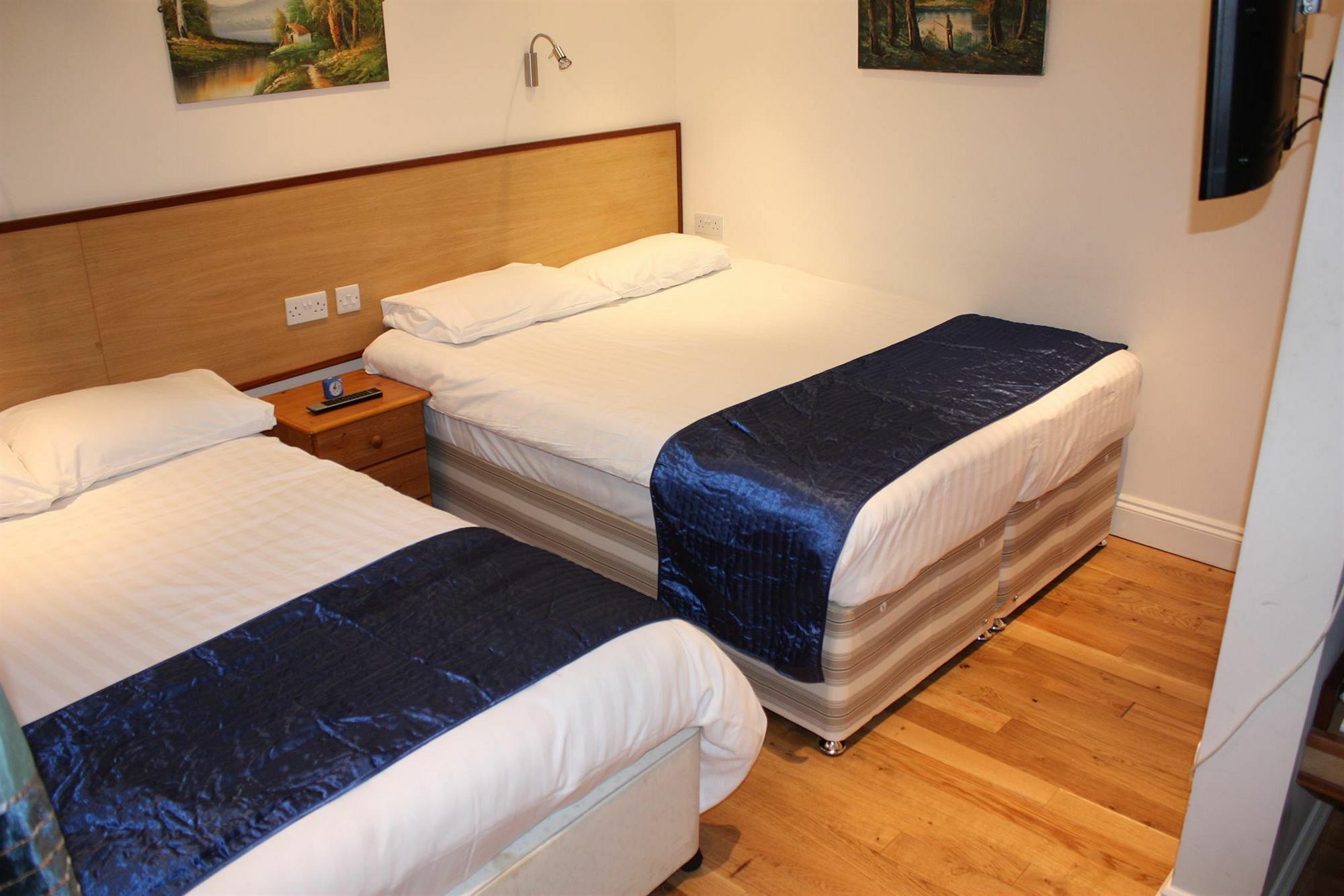 Apollo Kings Cross Hotel 3*
