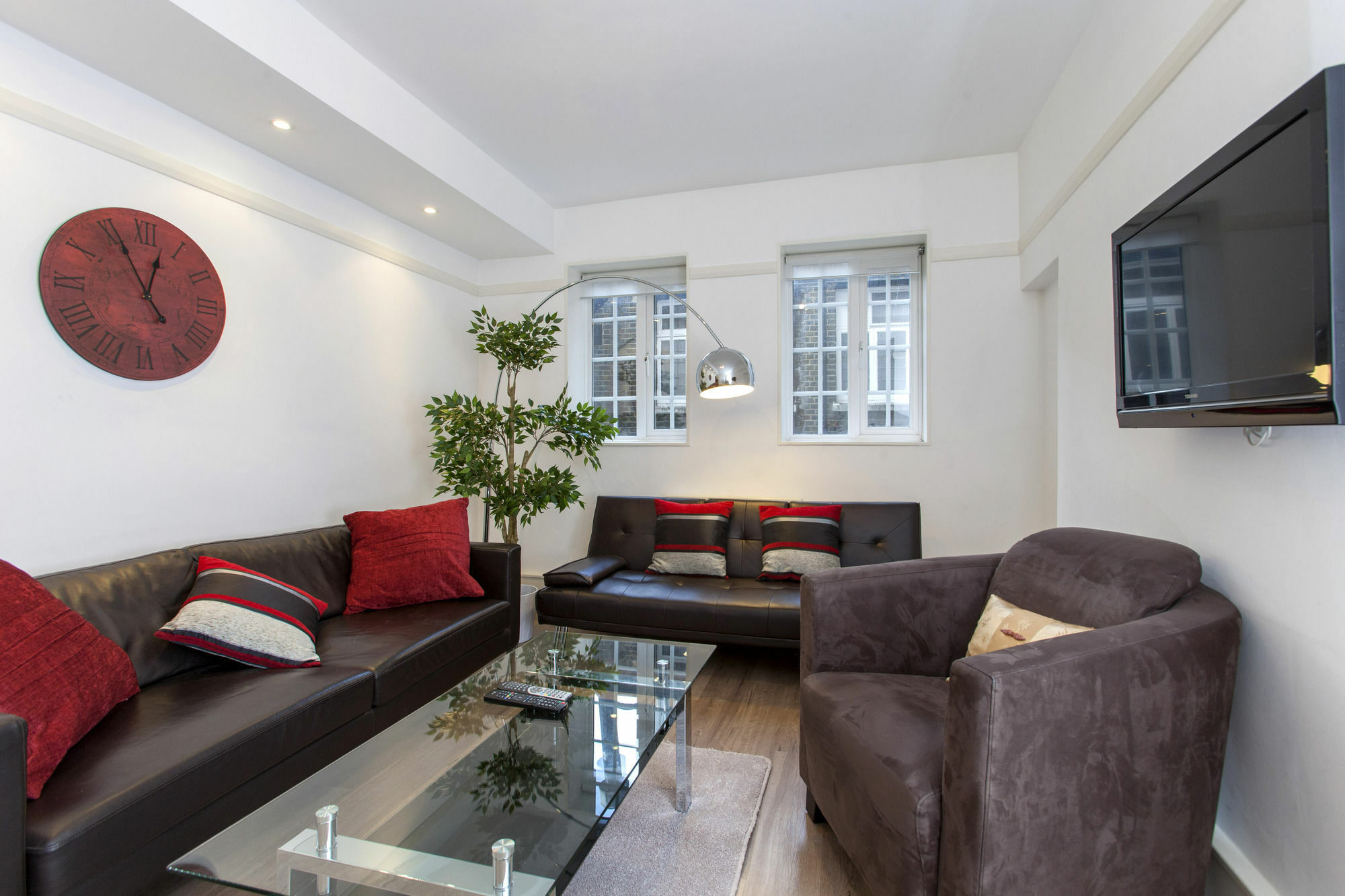 Club Living - Liverpool St. Apartment