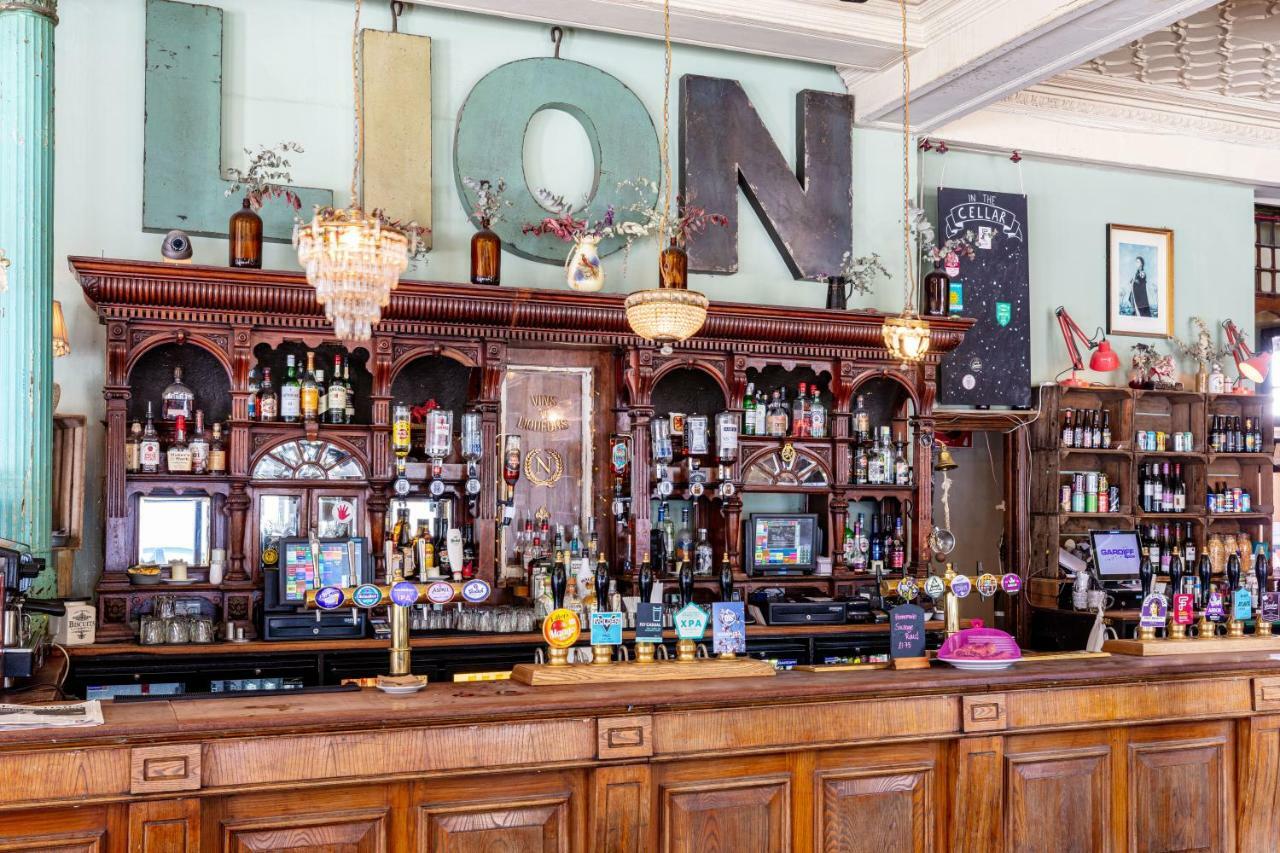 Red Lion Bed & Breakfast