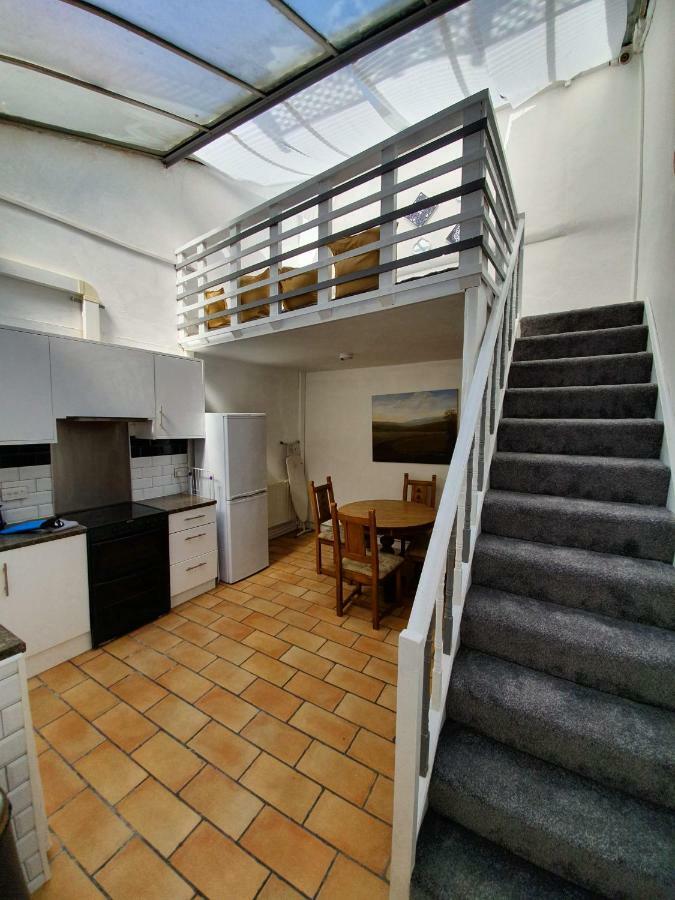 Destination 2 Three Apartment *