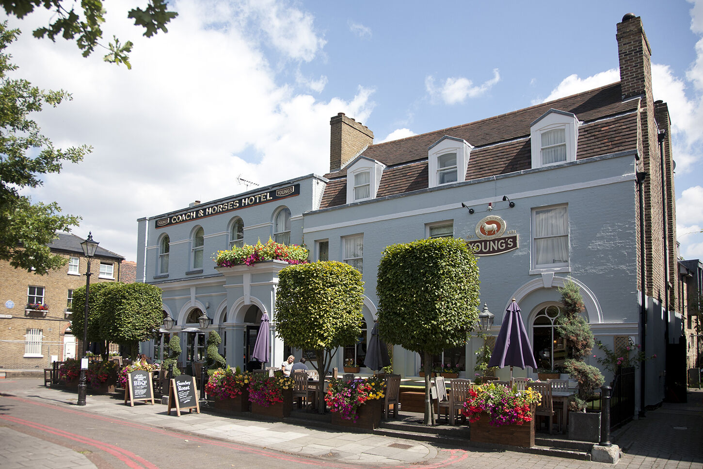 Hotel Coach & Horses