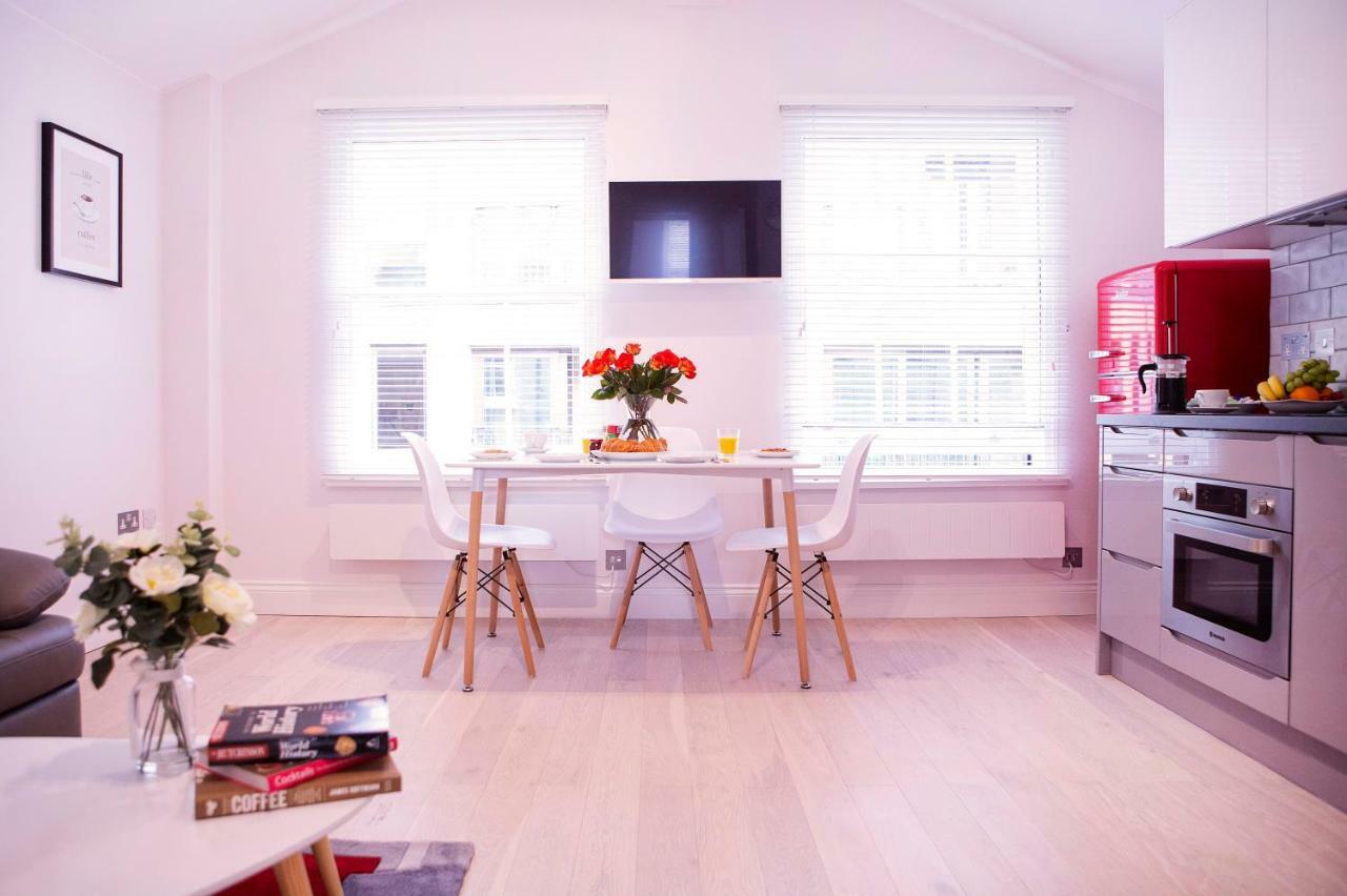 Quiet West End By Indigo Flats * Londen