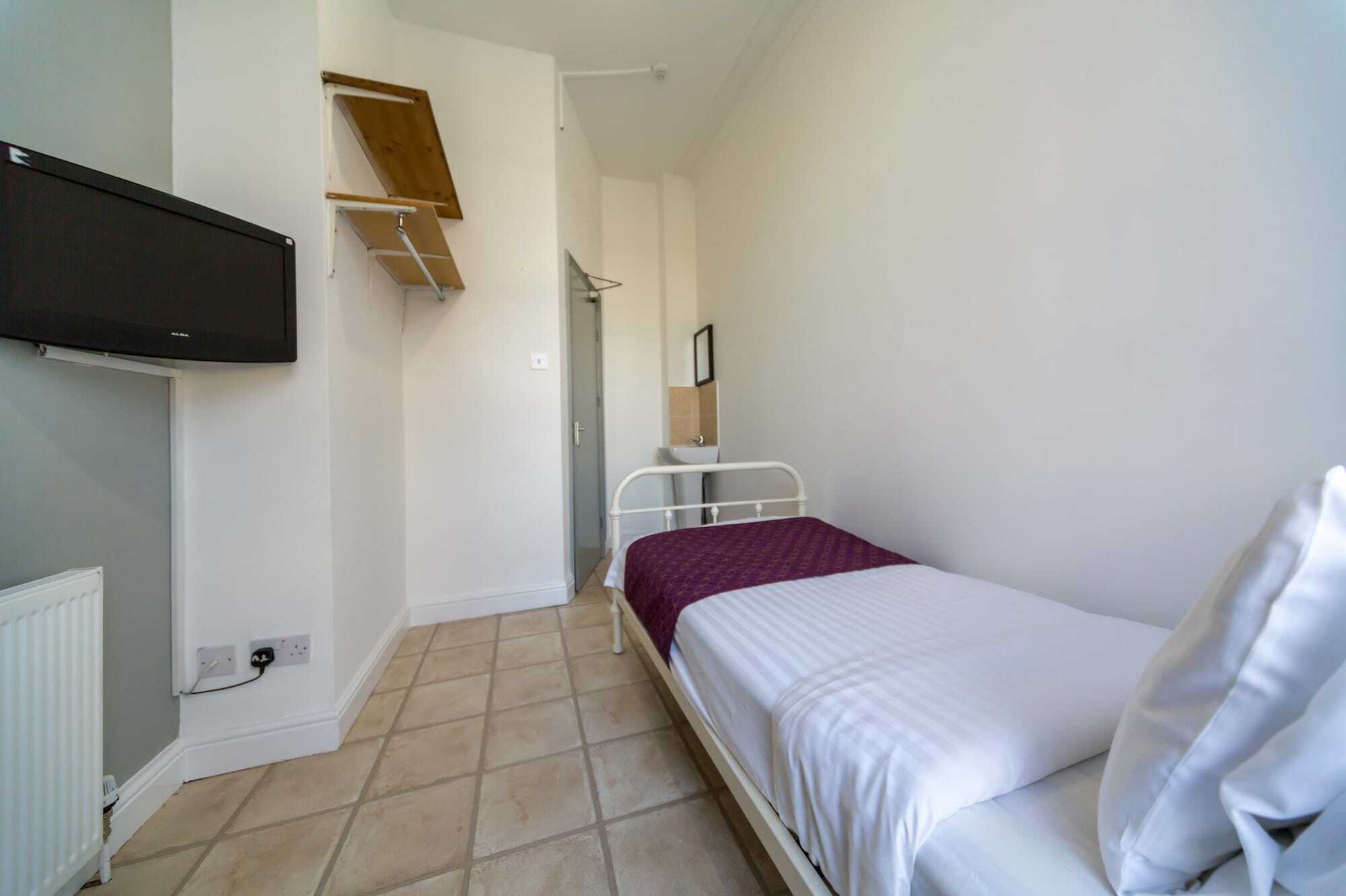 Hotel Oyo Kings Hotel