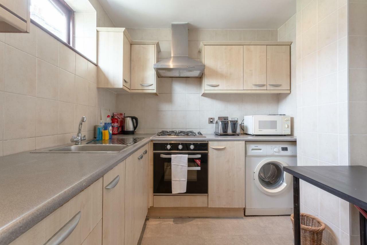 4 Bedroom Mews House In Kensal Rise Ferienhaus