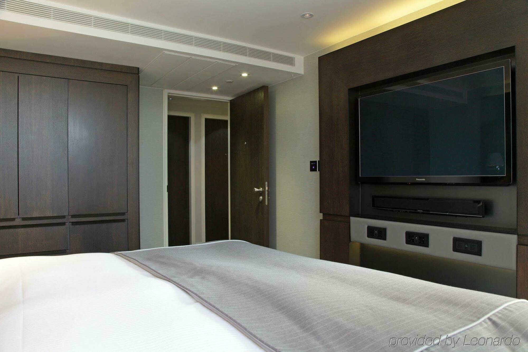 Eccleston Square Hotel