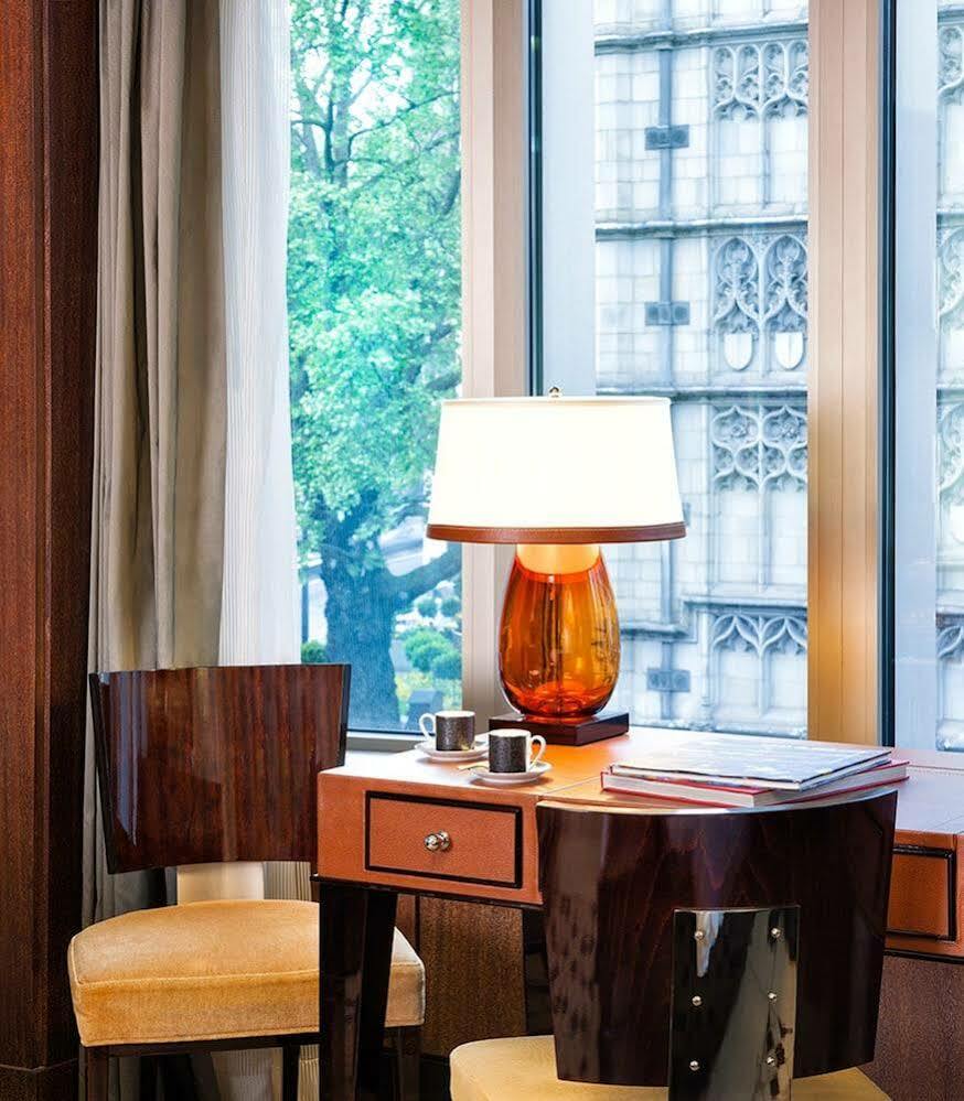 45 Park Lane - Dorchester Collection 5* Londen
