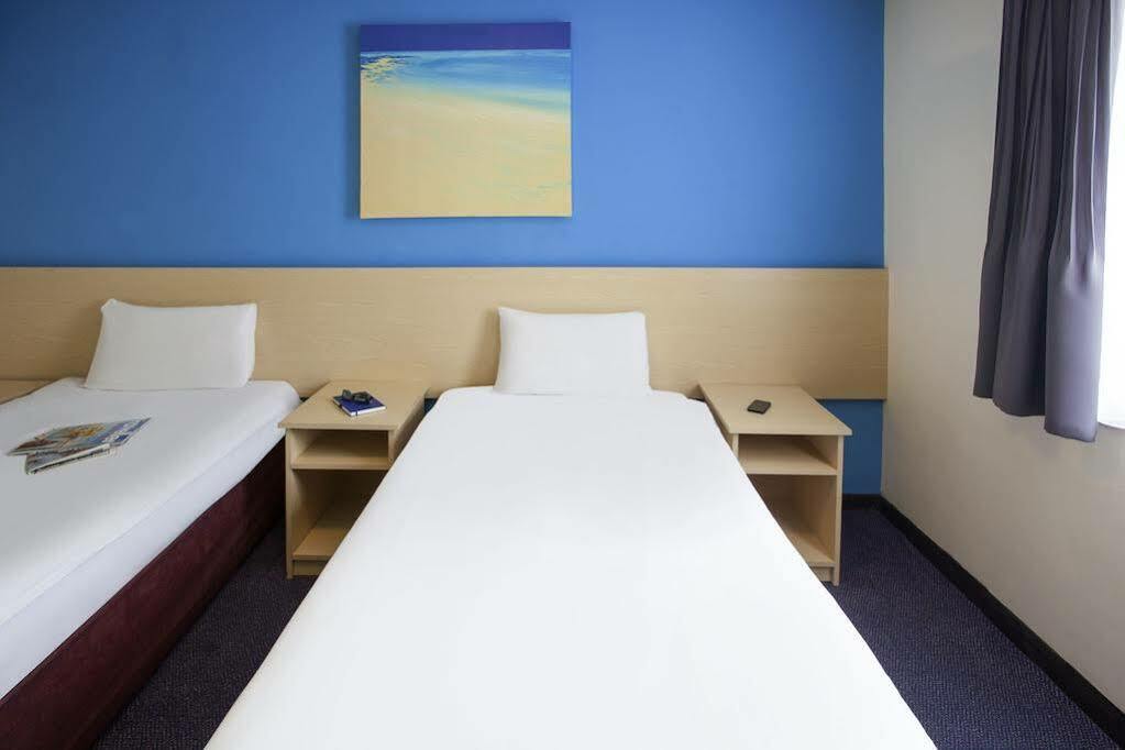 Hotel Ibis Styles Walthamstow 3*