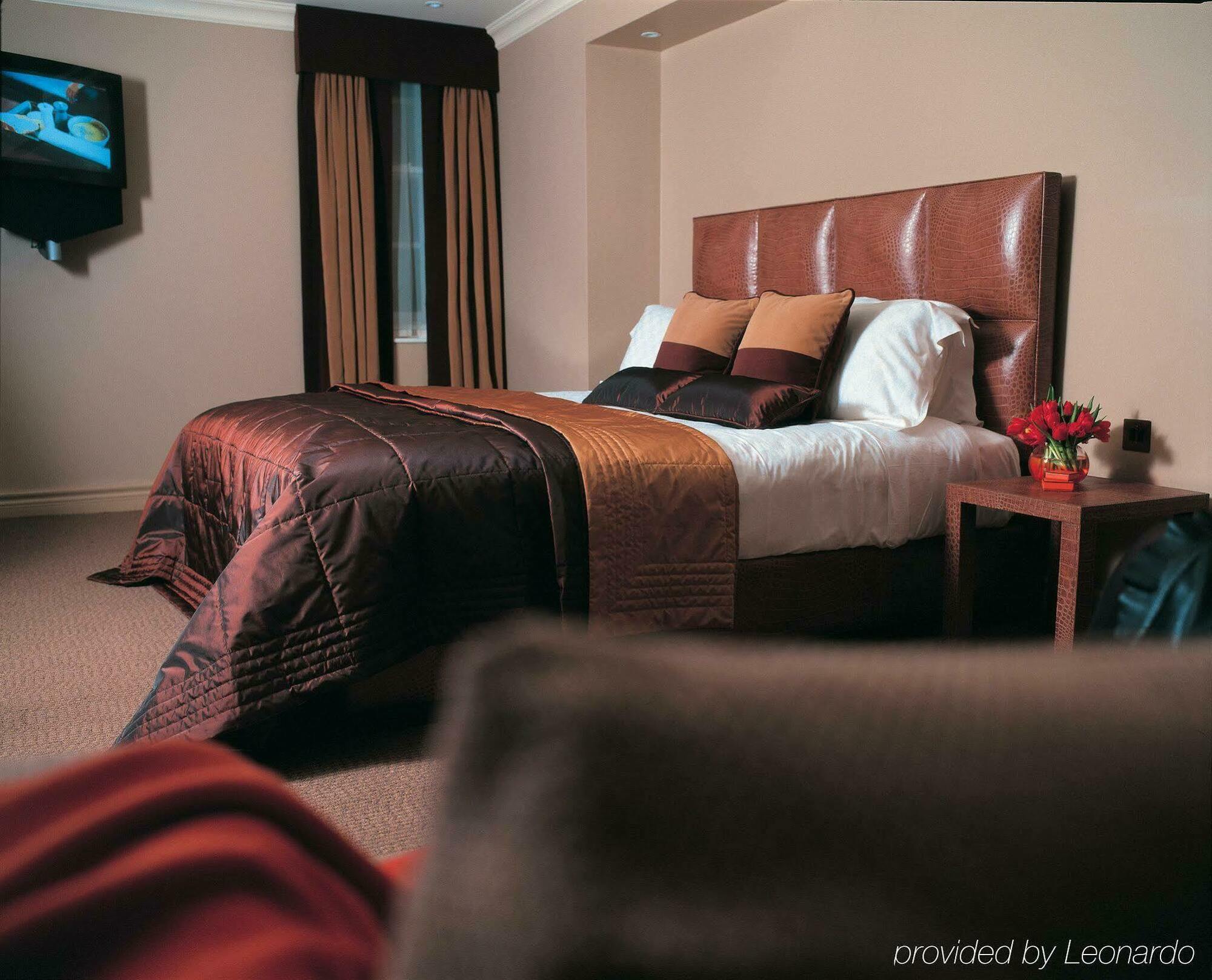 Radisson Blu Hotel, Bond Street 4*