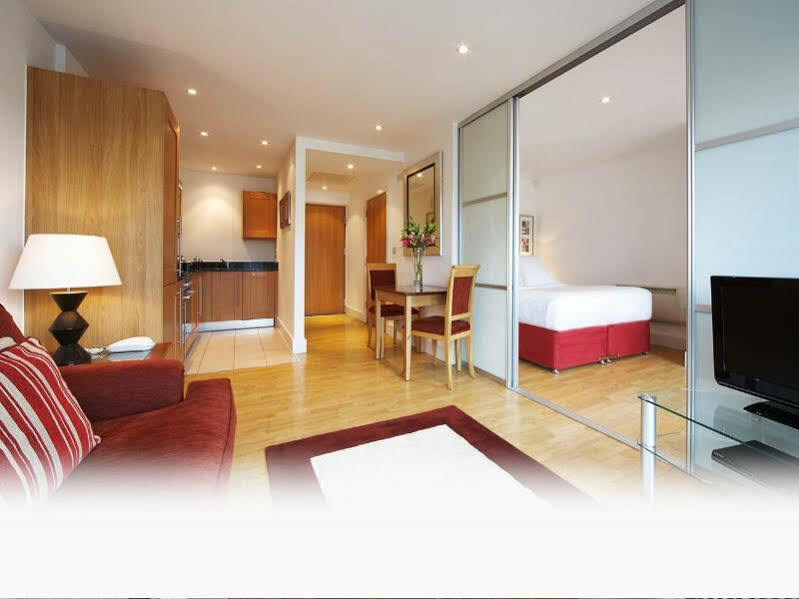 Apartahotel Marlin Stratford 4*