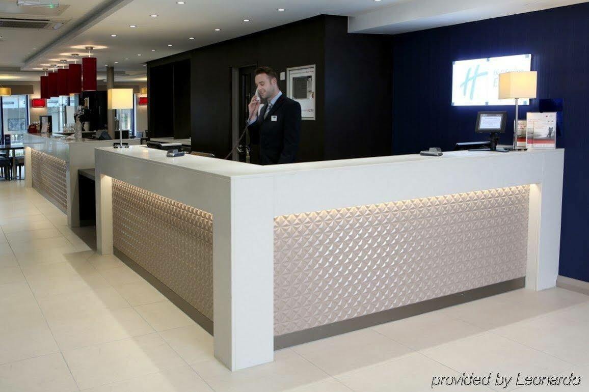 Holiday Express - Wandsworth By Ihg London