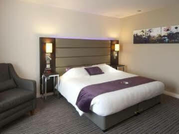 Premier Kew Bridge Hotell 3*