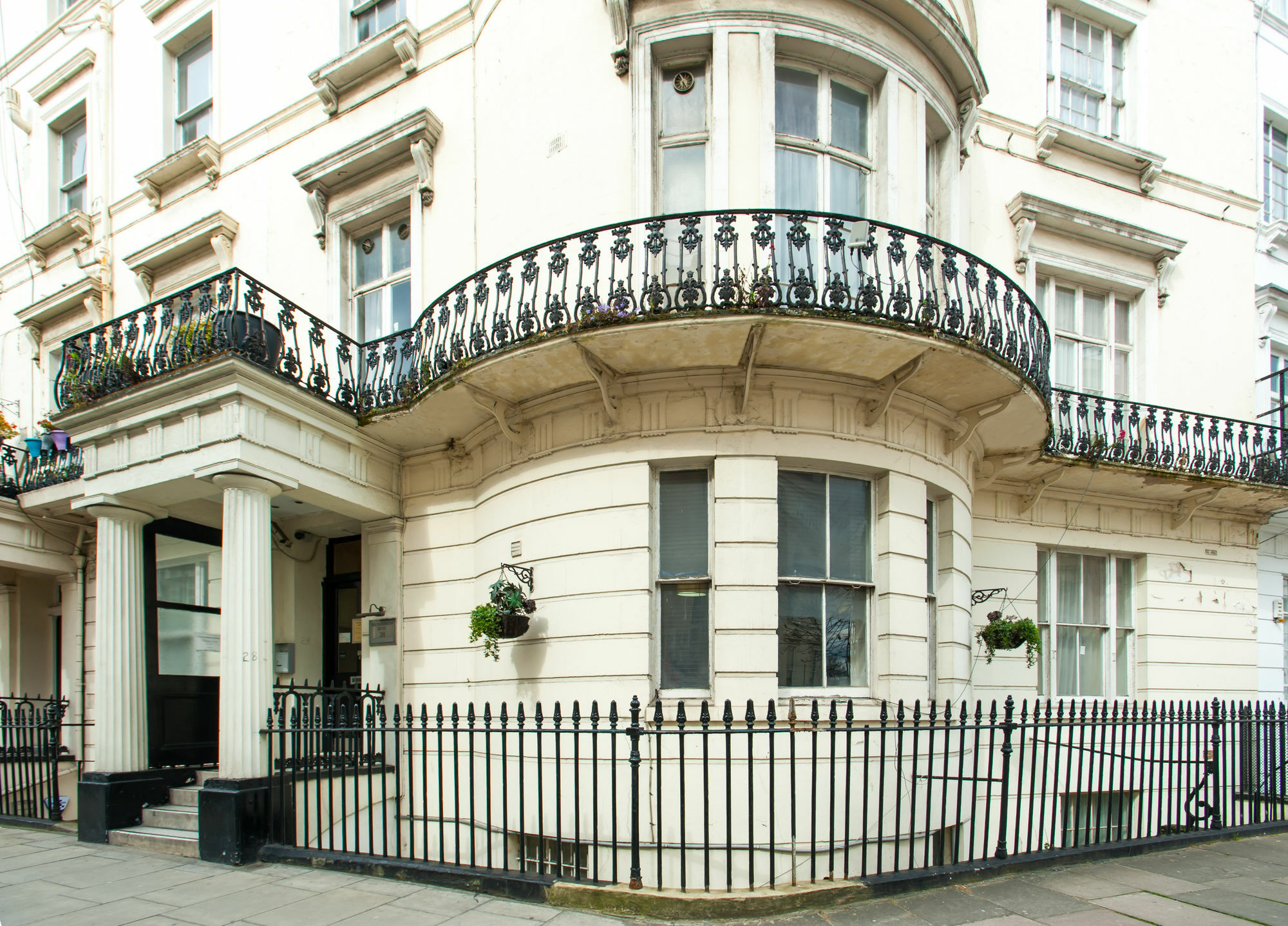 The Crescent Hyde Park Hotel London