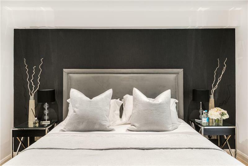 Apartment Hyde Park Gate London