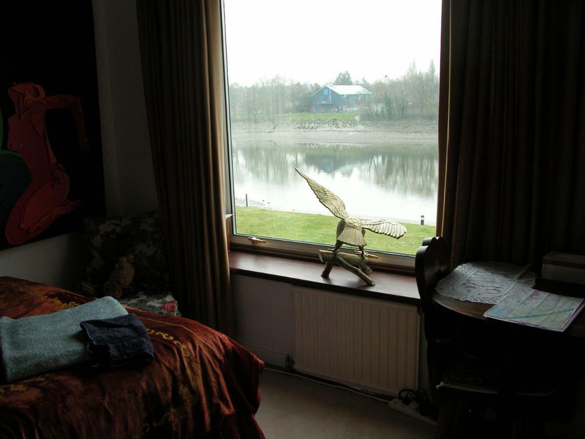 Frühstückspension Chiswick Riviera With Free Parking