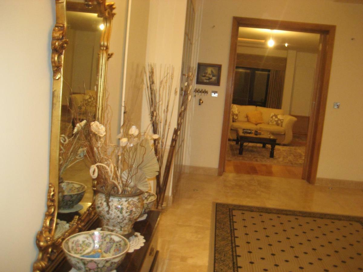 Tali's House *