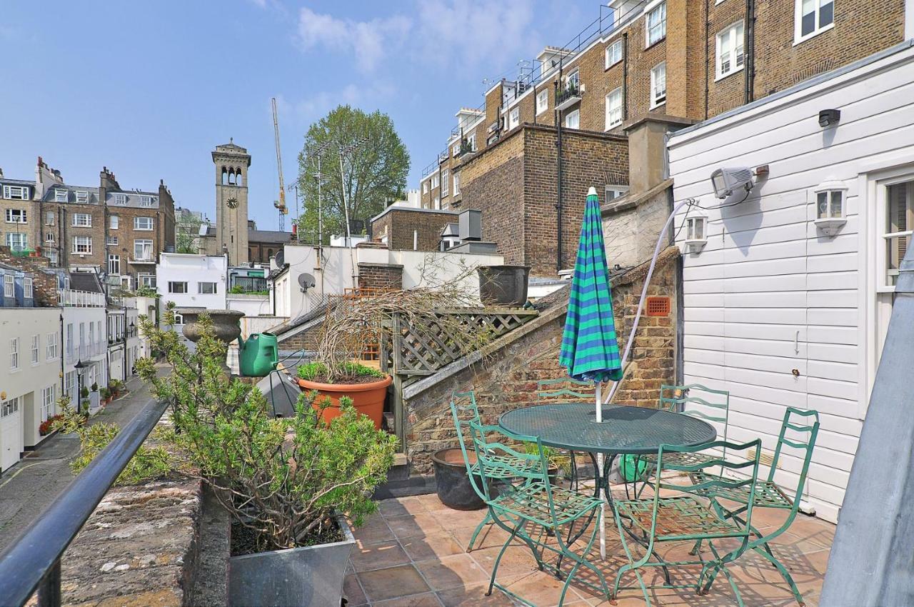 Ennismore Mews * Londen