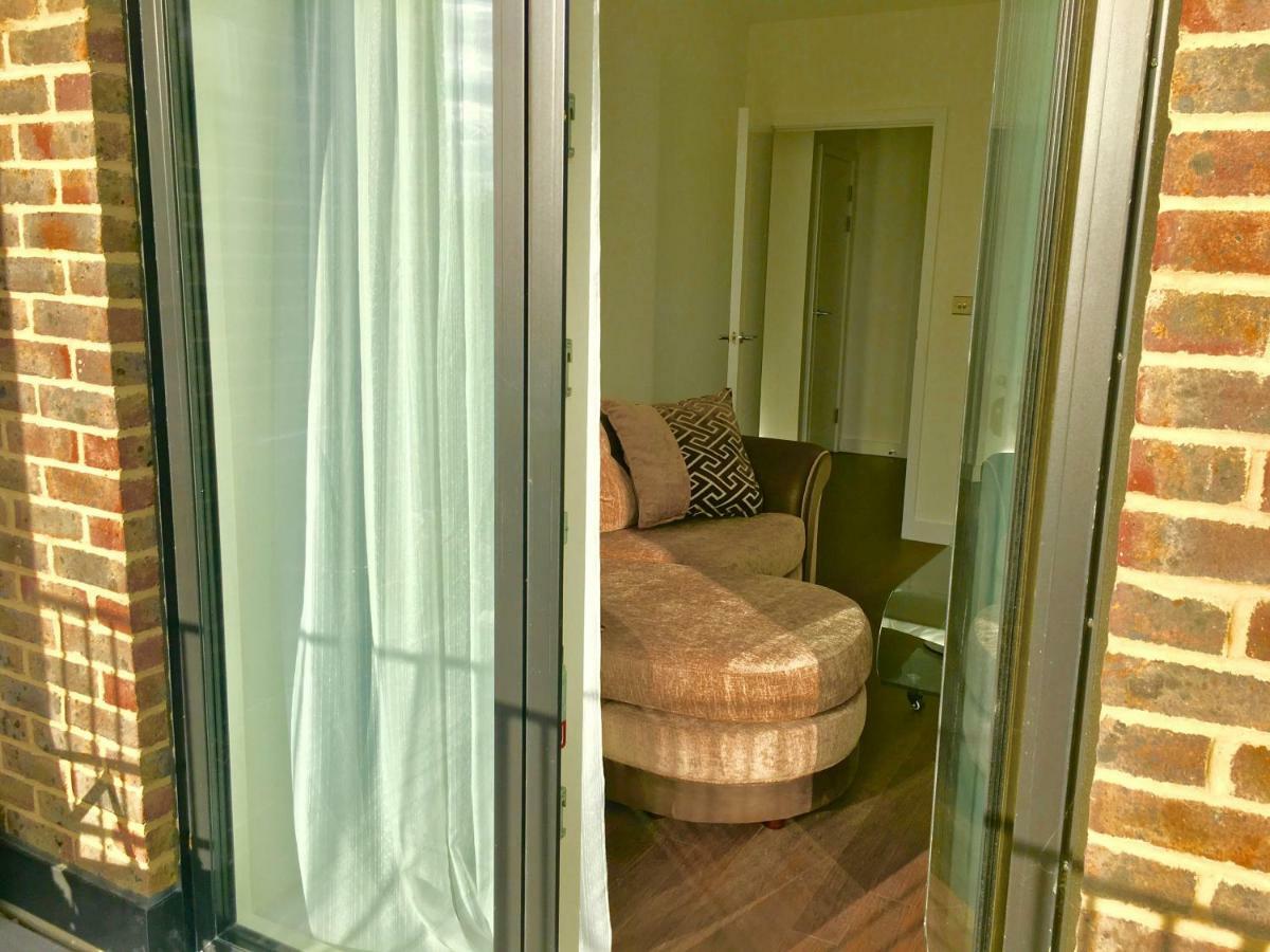 2-bedrooms Apartment, Lounge, Balcony Leilighet