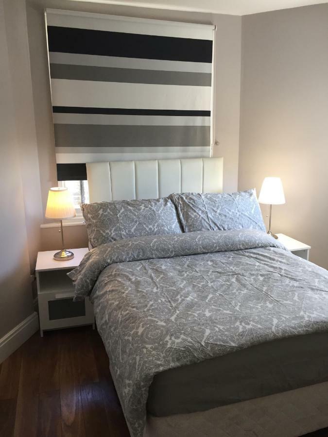 Stunning 2 Bed Flat Shepherds Bush Londres