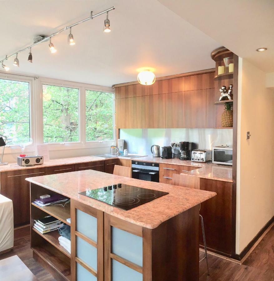 2 Beds 2 Baths In Heart Of