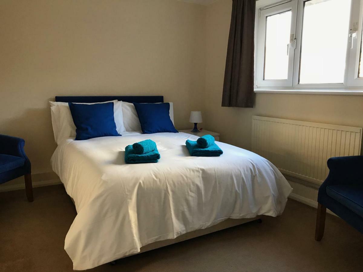 Cozy In Stratford From 18 Minutes To Apartment