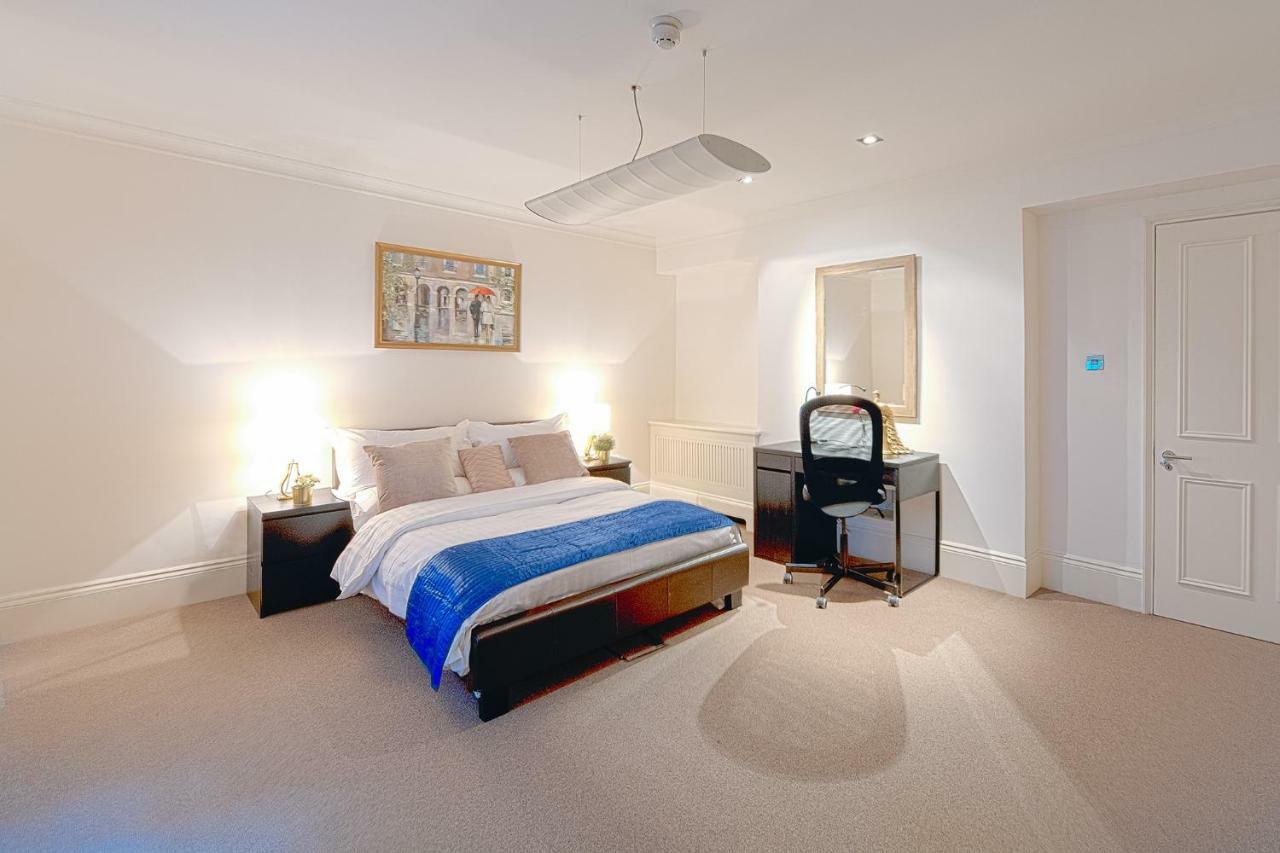 Pensión Mayfair 4*