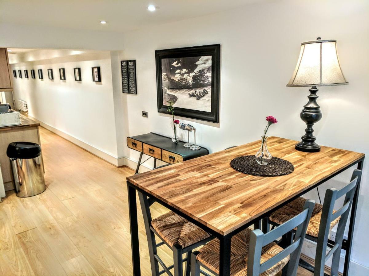 Muse Haus Riverside *