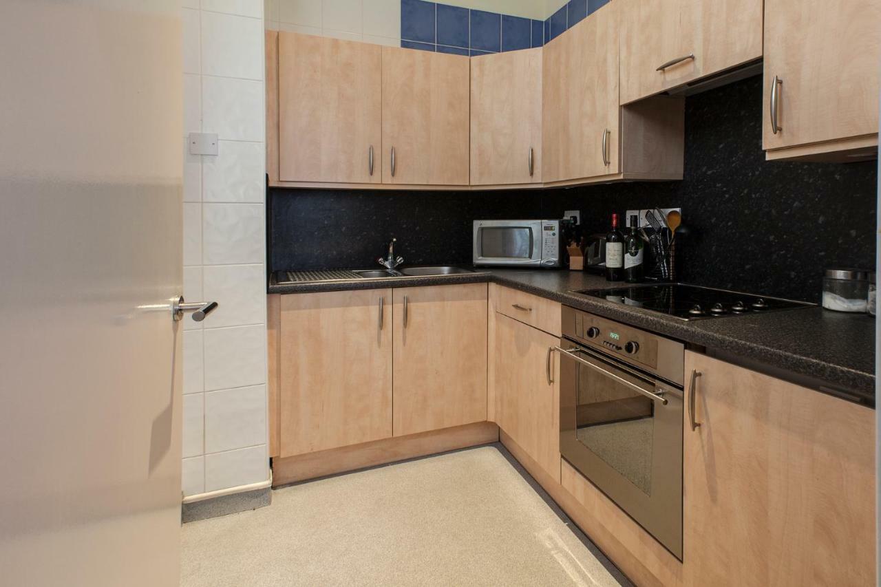 Bright Private - Peaceful Morden Location Leilighet *
