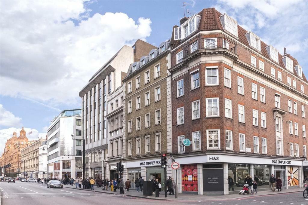 Heart Of Knightsbridge - Stunning Air Conditioned - 1 Minute Walk From Harrods Apartment London