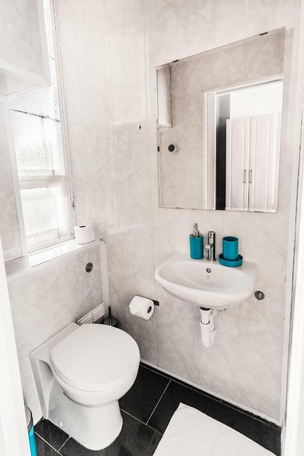 Private En-suite @ Liverpool Street, Brick Ln Gasthof