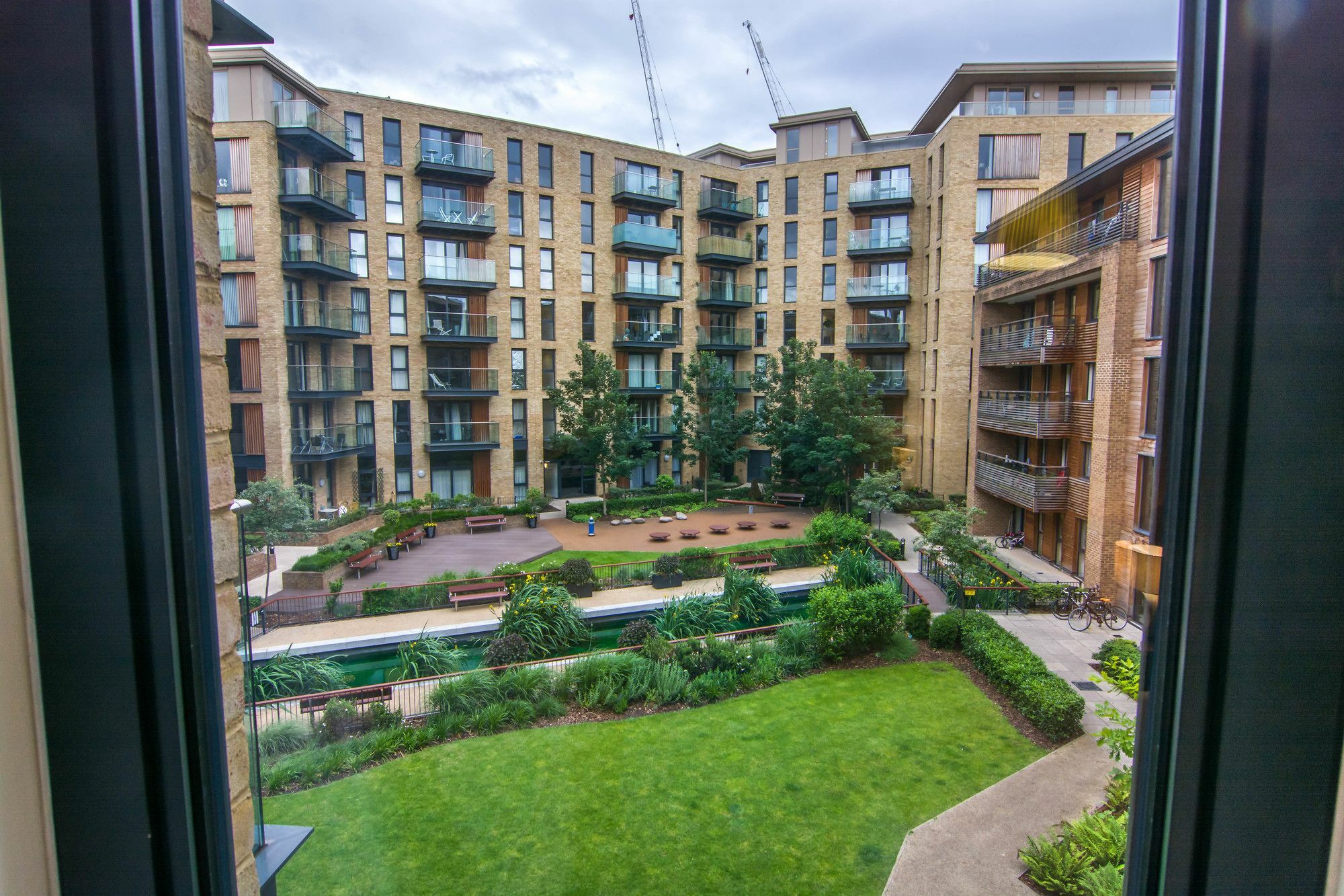 Wharf - Water Gardens * London