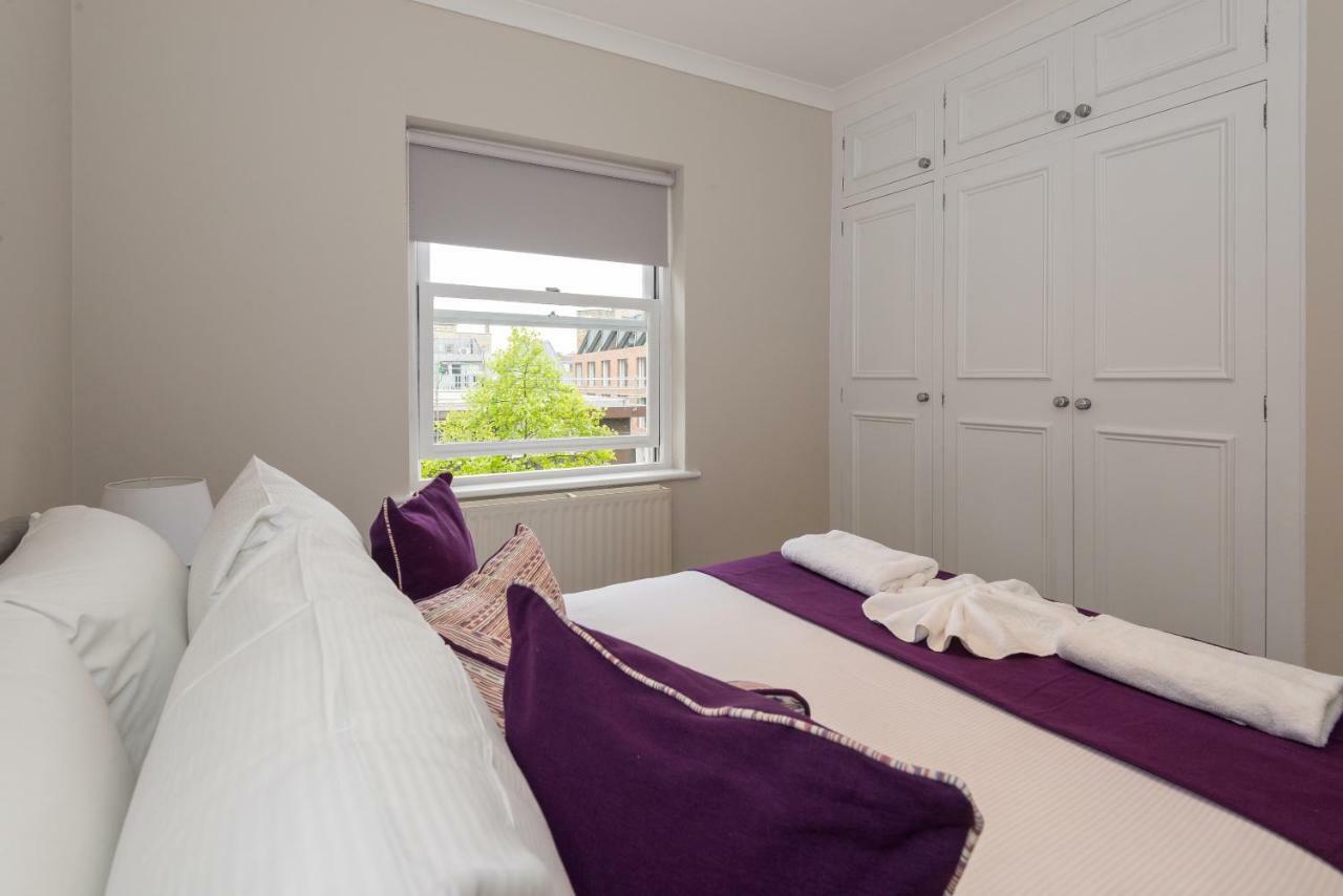 One Bedroom High Street Kensington *