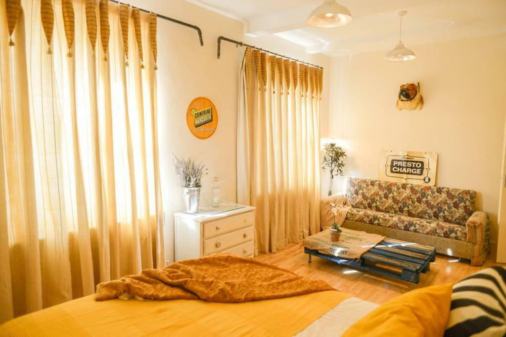 London's East End 2 Bedroom Londen