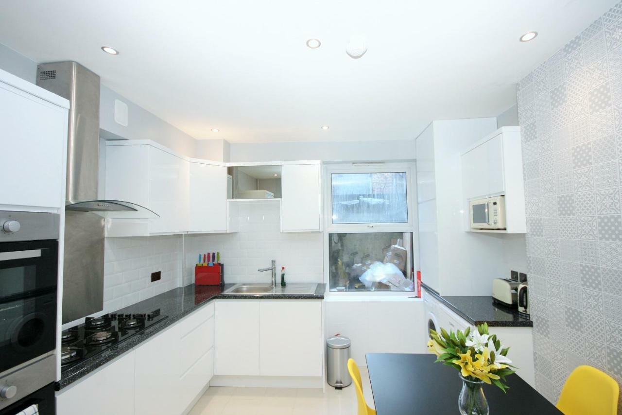 Brick Lane Guest house *