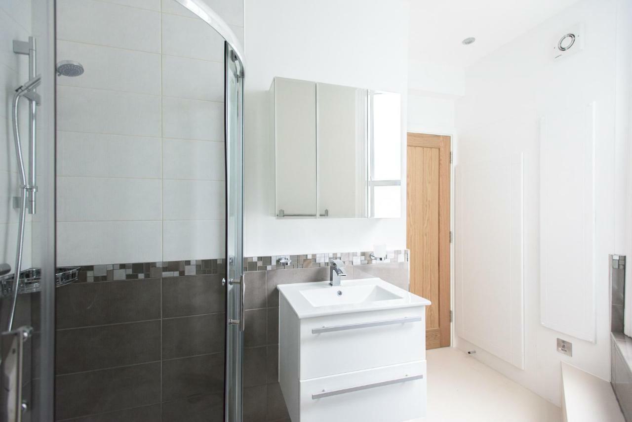The Mayfair Parade - Trendy 1bdr Leilighet London